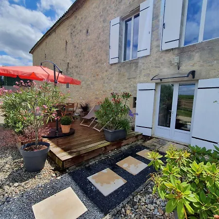 Reolais Holiday home Saint-Seve